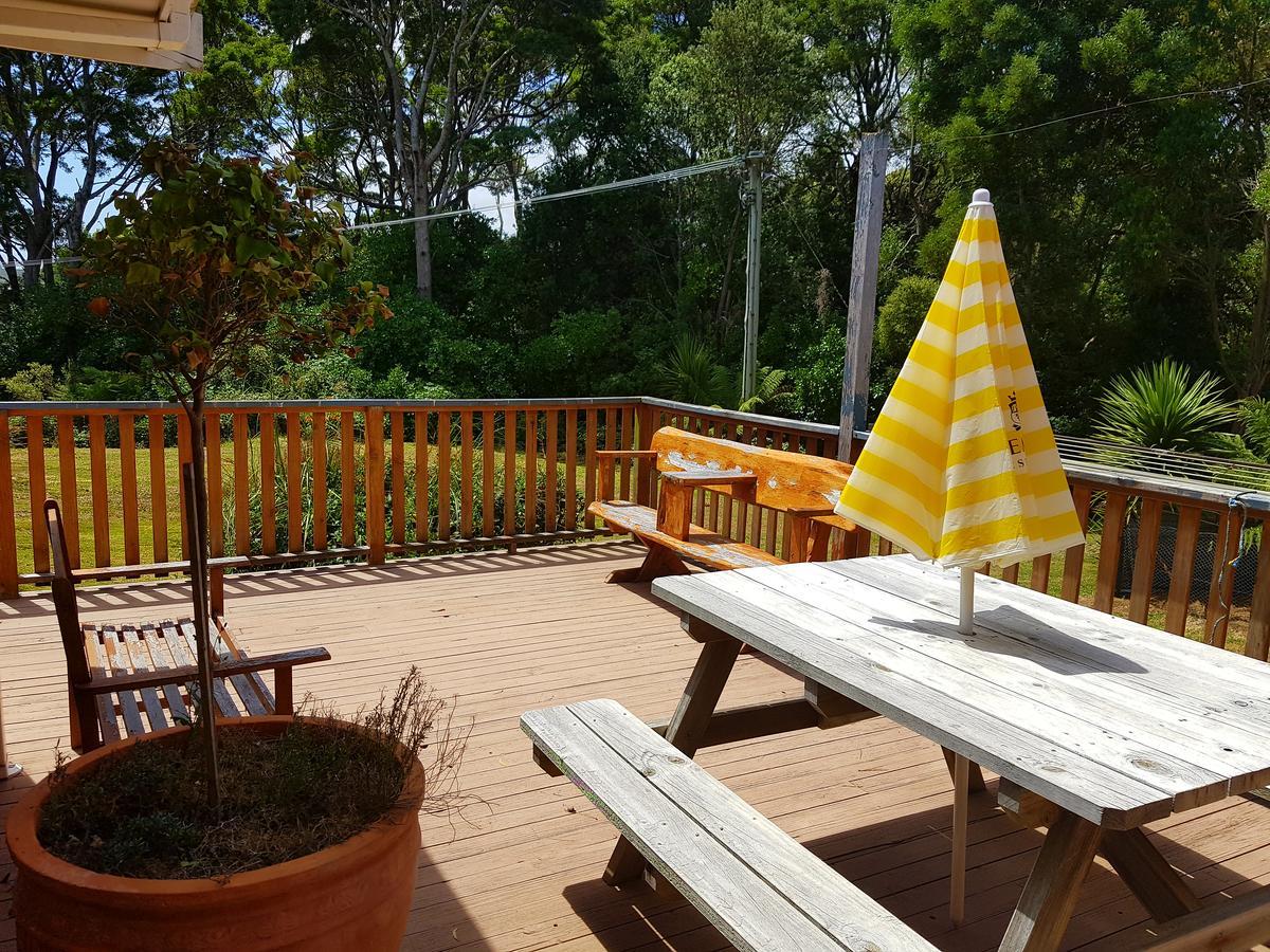 Regatta Point Tavern & Holiday Villas Strahan Eksteriør billede